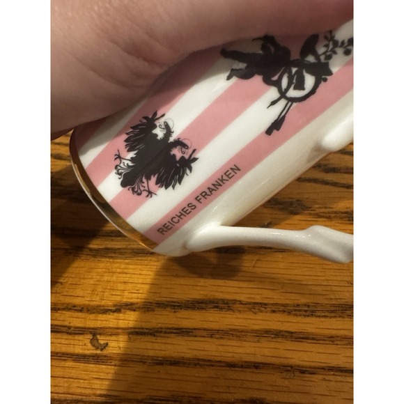 KulturGut‎ AG Bone China Mug Pink White Stripes Gold Rim Silhouettes Cherubs 3'' - Picture 2 of 9